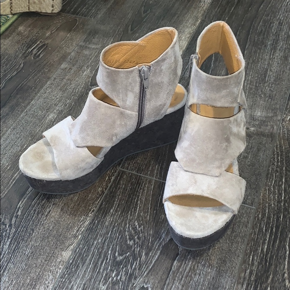 Coclico Wedges Size 6